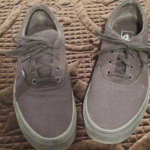 VANS WOMEN'S DOHENY SKATE SHOES